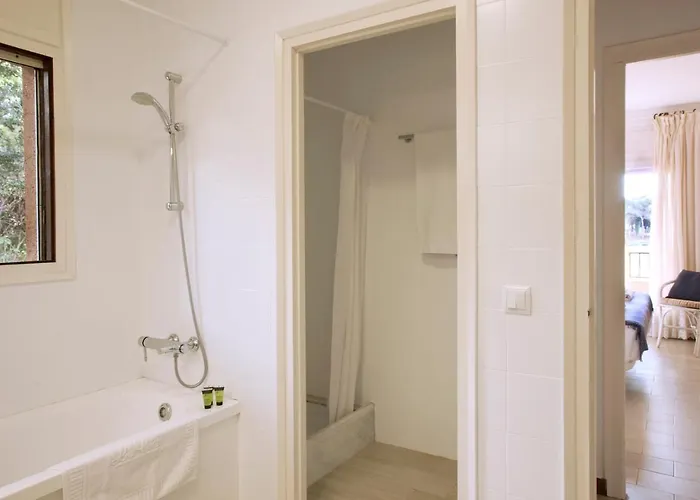 Familiar By La Costa *